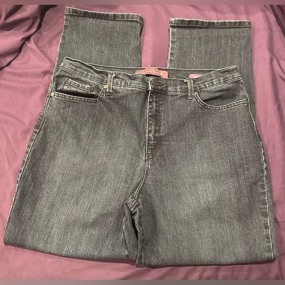 Gloria Vanderbilt Black Med-Dark Wash Jeans
